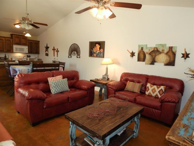 1002 N 10th St, Alpine, TX 79830