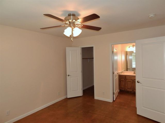 1002 N 10th St, Alpine, TX 79830