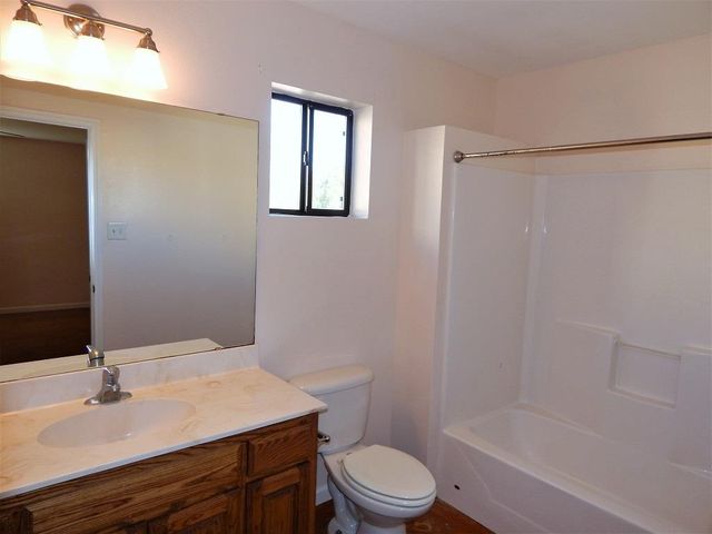 1002 N 10th St, Alpine, TX 79830