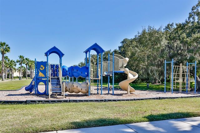 1922 CITRUS LAKE COURT, Ruskin, FL 33570