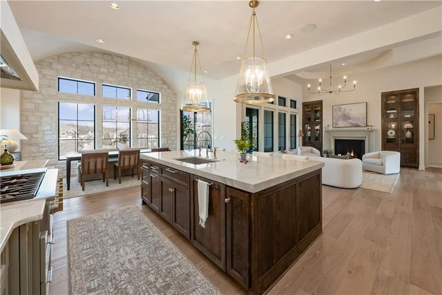 21396 W 93rd Court, Lenexa, KS 66220