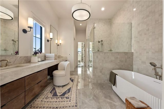 21396 W 93rd Court, Lenexa, KS 66220