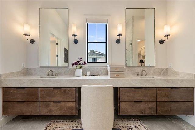 21396 W 93rd Court, Lenexa, KS 66220