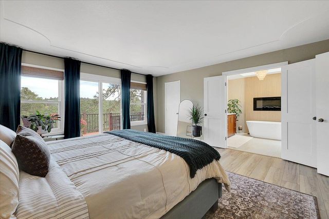 18198 Hummingbird Dr, Penn Valley, CA 95946