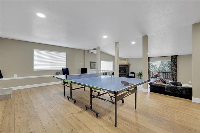18198 Hummingbird Dr, Penn Valley, CA 95946