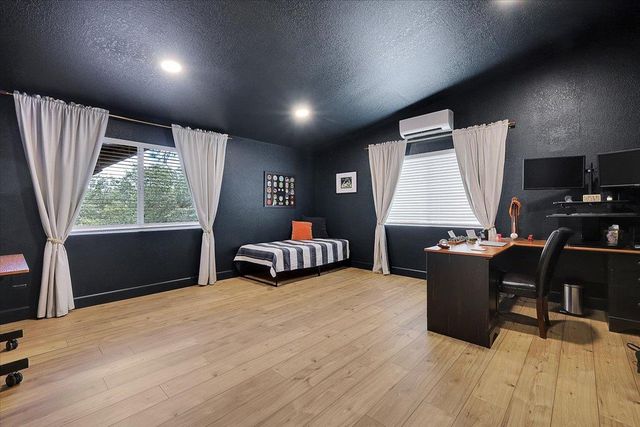 18198 Hummingbird Dr, Penn Valley, CA 95946