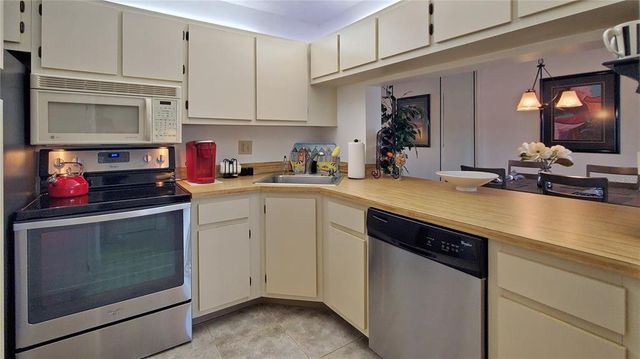 928 S PINE RIDGE CIRCLE, Sanford, FL 32773