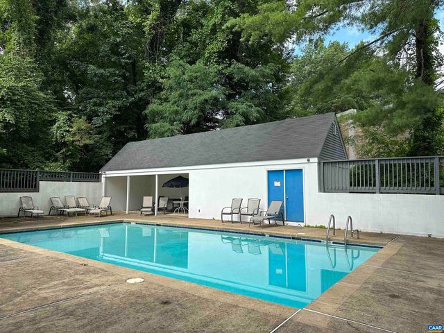 1243 CEDARS CT B5, Charlottesville, VA 22901