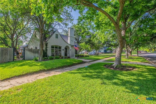 1120 N 13th Street, Temple, TX 76501