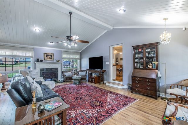 1120 N 13th Street, Temple, TX 76501