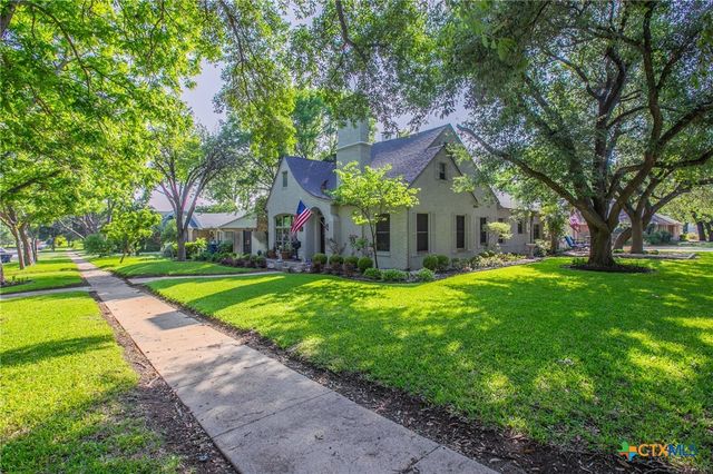 1120 N 13th Street, Temple, TX 76501