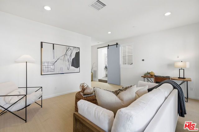 12912 Discovery, Los Angeles, CA 90094