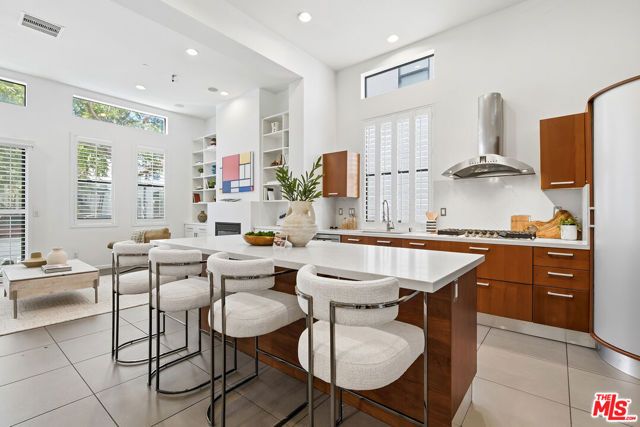 12912 Discovery, Los Angeles, CA 90094