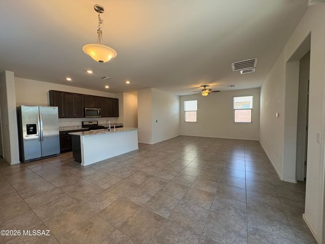 7838 S New Strike Way, Tucson, AZ 85747