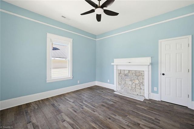 1009 N Scales Street, Reidsville, NC 27320