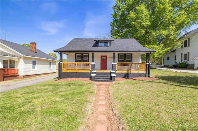 1009 N Scales Street, Reidsville, NC 27320