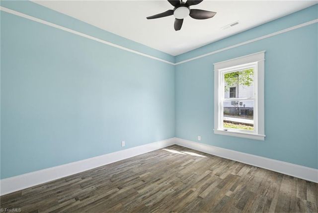 1009 N Scales Street, Reidsville, NC 27320