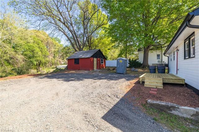 1009 N Scales Street, Reidsville, NC 27320
