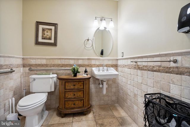 227 S HIGH ST, West Chester, PA 19382