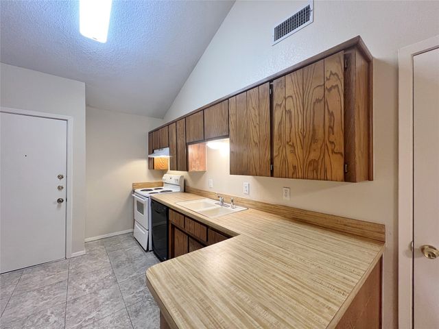 1108 Curtis Drive, Weatherford, TX 76086