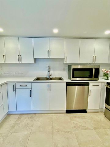 6544 SW 114 PL B76, Miami, FL 33173
