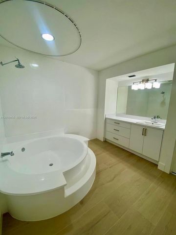 6544 SW 114 PL B76, Miami, FL 33173