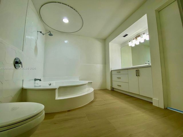 6544 SW 114 PL B76, Miami, FL 33173