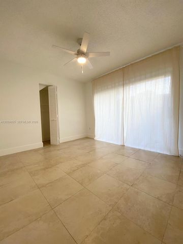 6544 SW 114 PL B76, Miami, FL 33173