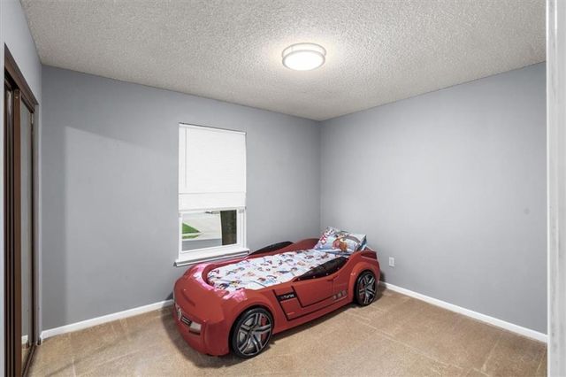 1204 NE Hendrix Drive, Lee's Summit, MO 64086