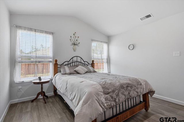 1207 Ripplewood, Chandler, TX 75758