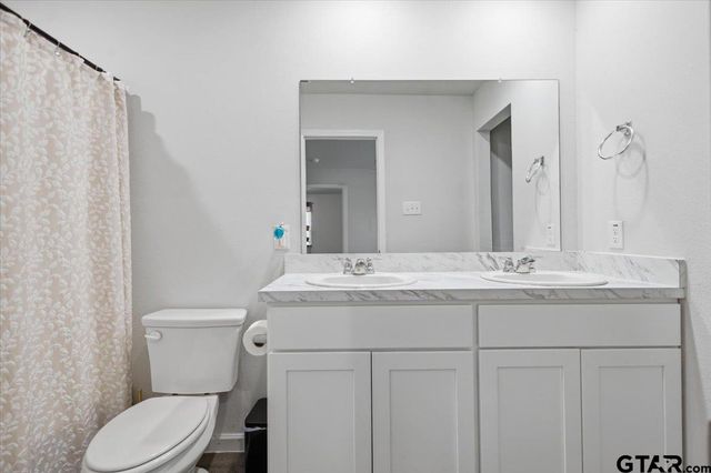 1207 Ripplewood, Chandler, TX 75758