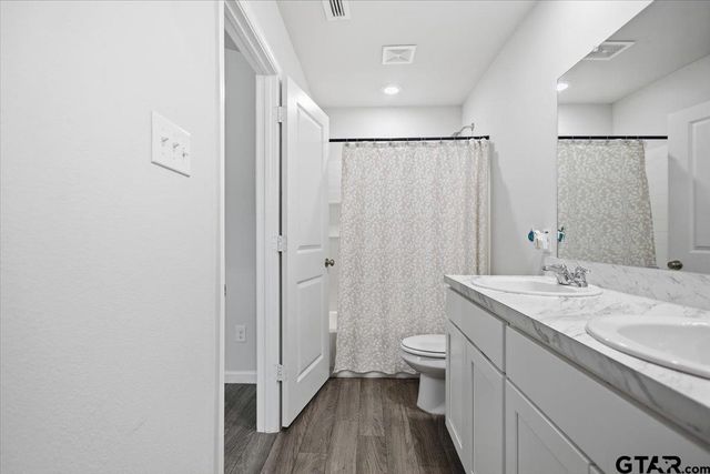 1207 Ripplewood, Chandler, TX 75758