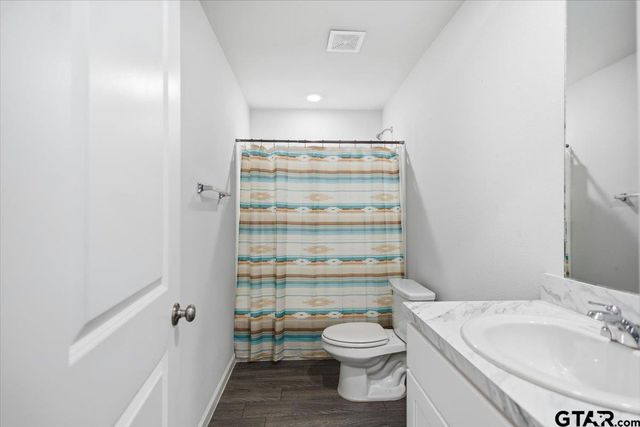 1207 Ripplewood, Chandler, TX 75758