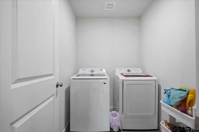 1207 Ripplewood, Chandler, TX 75758