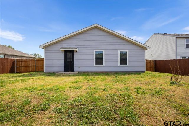 1207 Ripplewood, Chandler, TX 75758