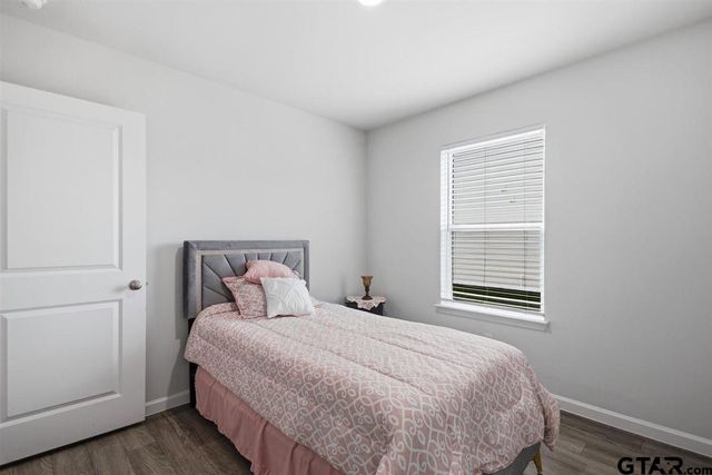 1207 Ripplewood, Chandler, TX 75758