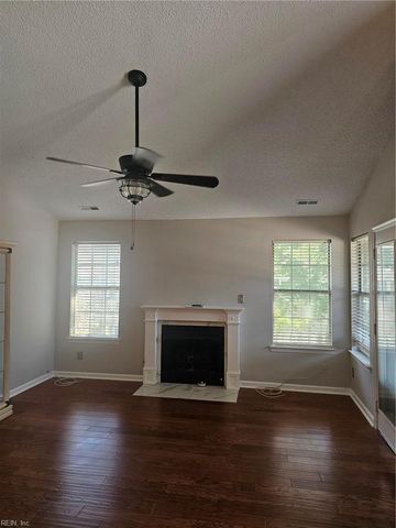 804 Newday CT, Newport News, VA 23602