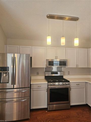 804 Newday CT, Newport News, VA 23602