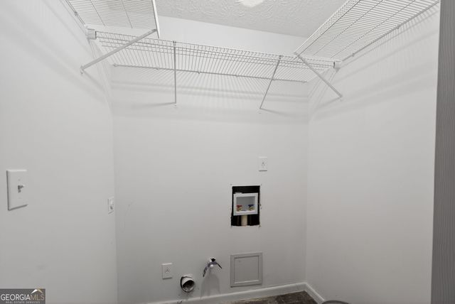 1056 Park Forest Trail NW, Lilburn, GA 30047