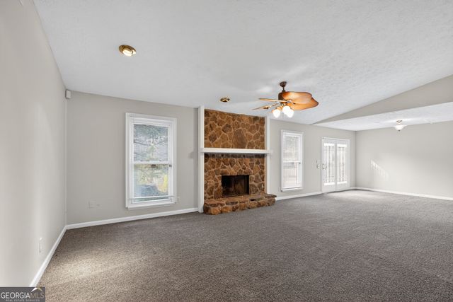 1056 Park Forest Trail NW, Lilburn, GA 30047