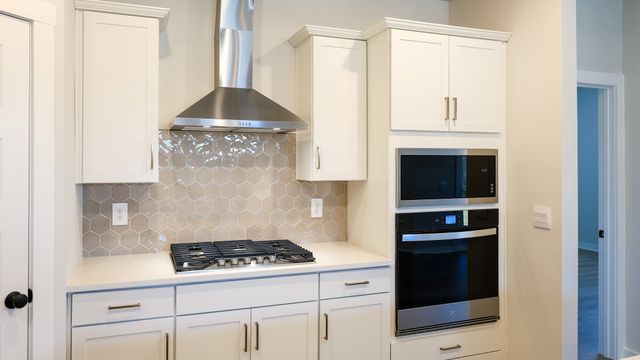 5005 Wild Oat Circle, Spring Hill, TN 37174