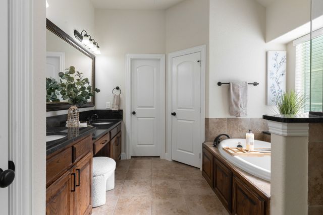 2901 Regents Park Lane, Garland, TX 75043