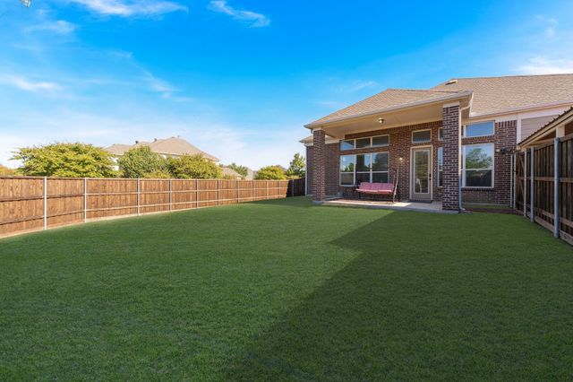 2901 Regents Park Lane, Garland, TX 75043