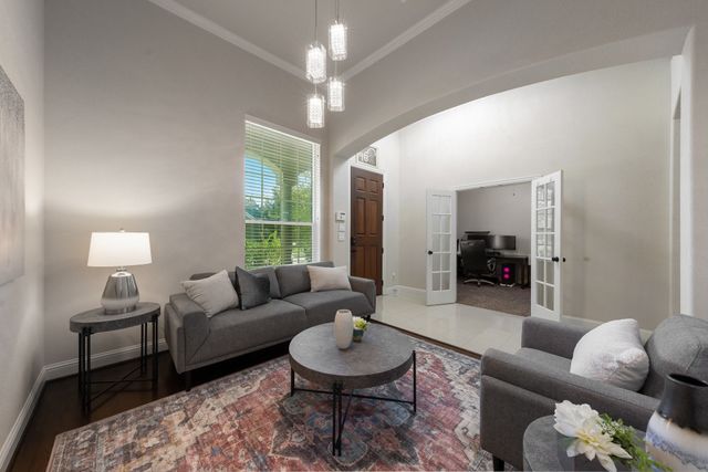 2901 Regents Park Lane, Garland, TX 75043