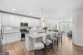 3927 Fair Ridge Dr Ste 305, Fairfax, VA 22033