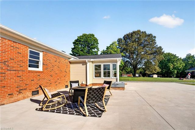 4982 Yanceyville Road, Browns Summit, NC 27214
