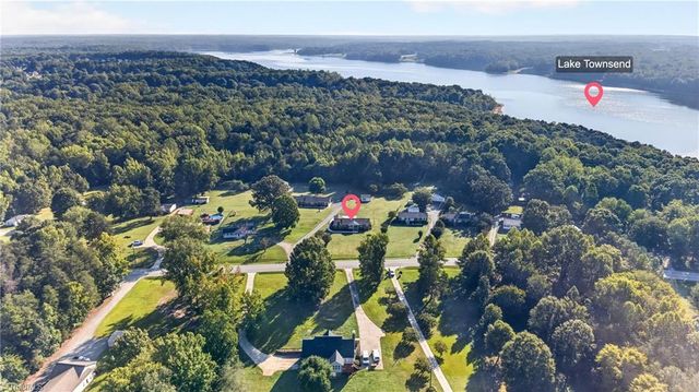 4982 Yanceyville Road, Browns Summit, NC 27214