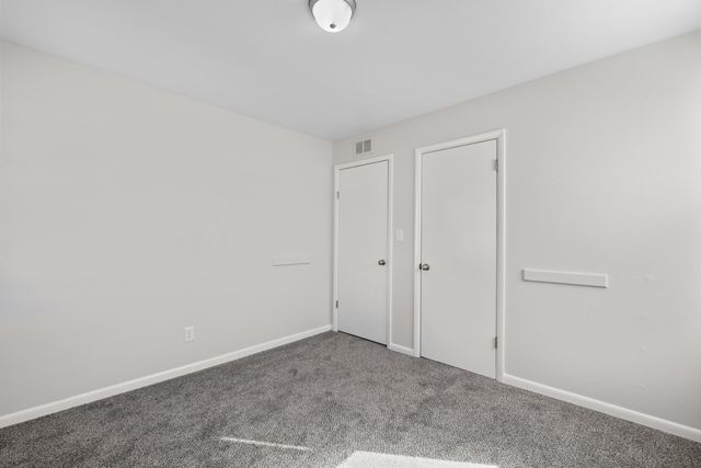 2111 E Random Rd, Wichita, KS 67214