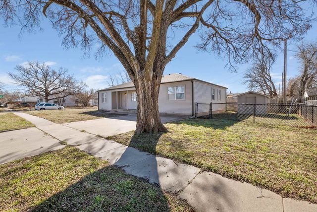 2111 E Random Rd, Wichita, KS 67214