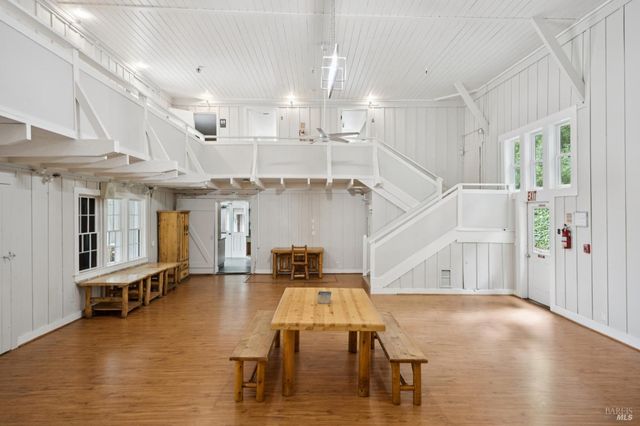 2264 Green Hill Rd, Sebastopol, CA 95472